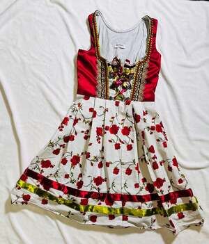 Skandal Original Vintage German Bavarian Rose Print Dirndl Dress